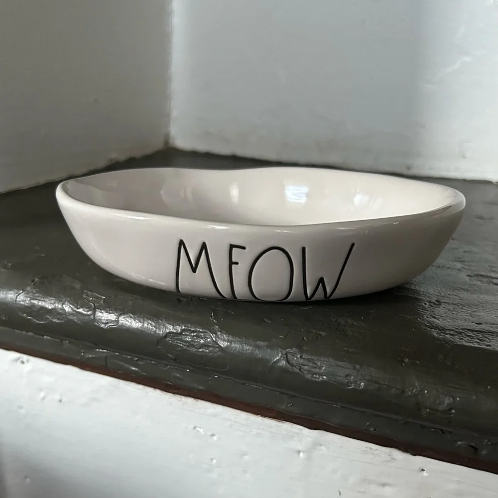 Rae Dunn MEOW Oval Dish